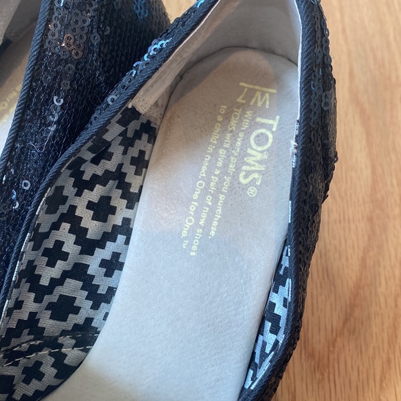 Toms Black Sequin Wedges - Picture 5 of 6